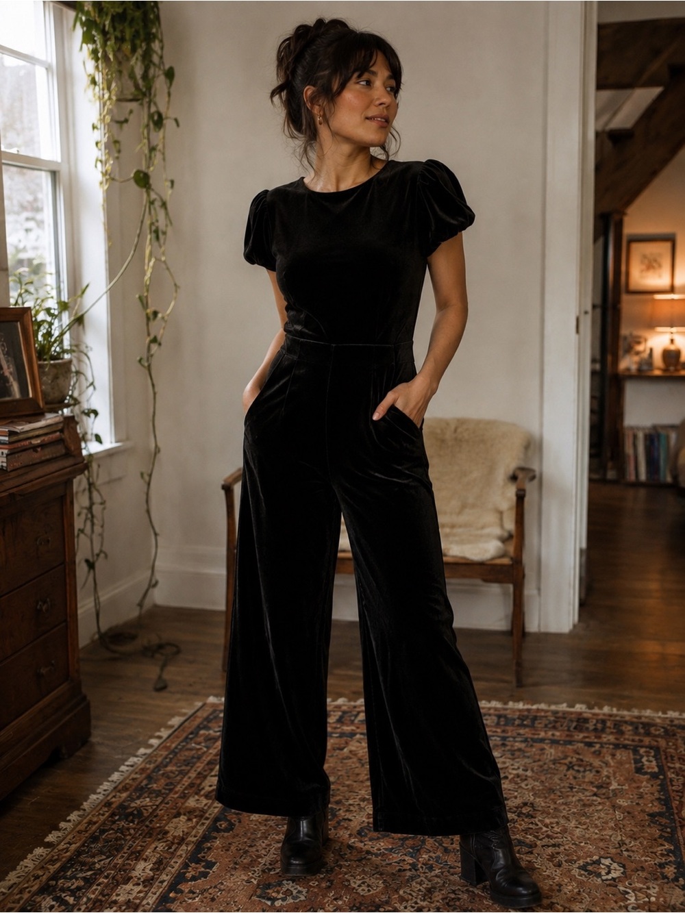 Simply Vera Vera Wang Black Velvet Short Sleeve Wide Leg Jumpsuit Size S